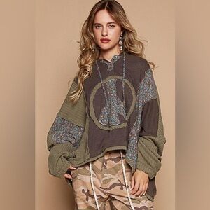 POL Pullover Hoodie Women's Oversized Olive Peace Applique Long Sleeve NEW